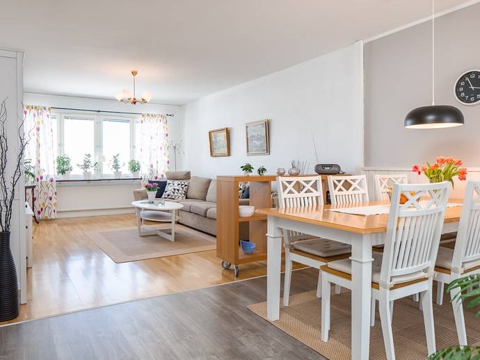 3 rok · 77 m² · Sofiavägen 3 E