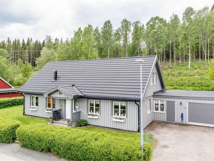 4 rok · 166 m² · Bromsvägen 30