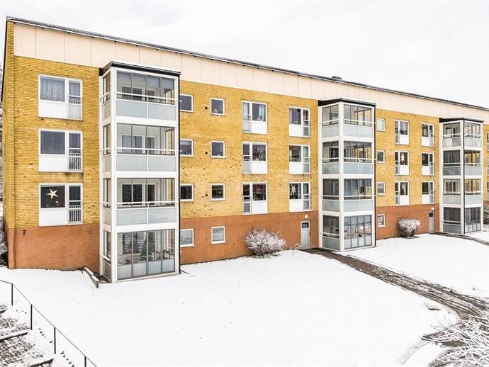 1 rok · 43,5 m² · Älgbacken 7A