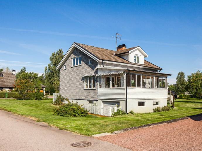 6 rok · 133 m² · Patron Gustavs väg 10