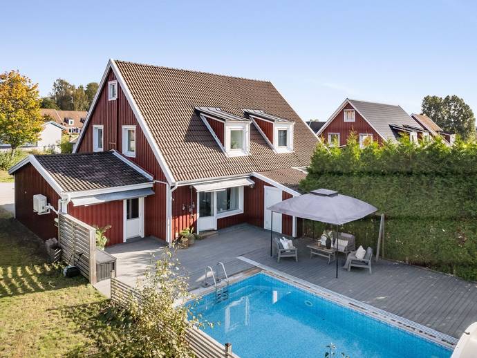 5 rok · 121 m² · Öknavägen 183