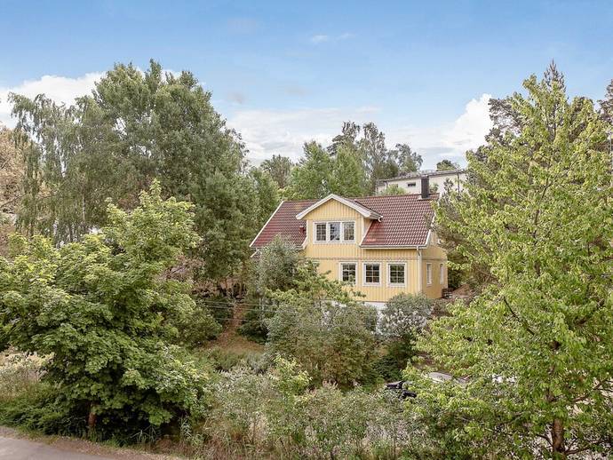 5 rok · 148 m² · Gammeluddsvägen 1B