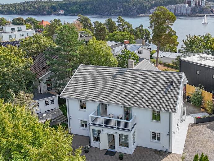 9 rok · 280 m² · Tunavägen 5B
