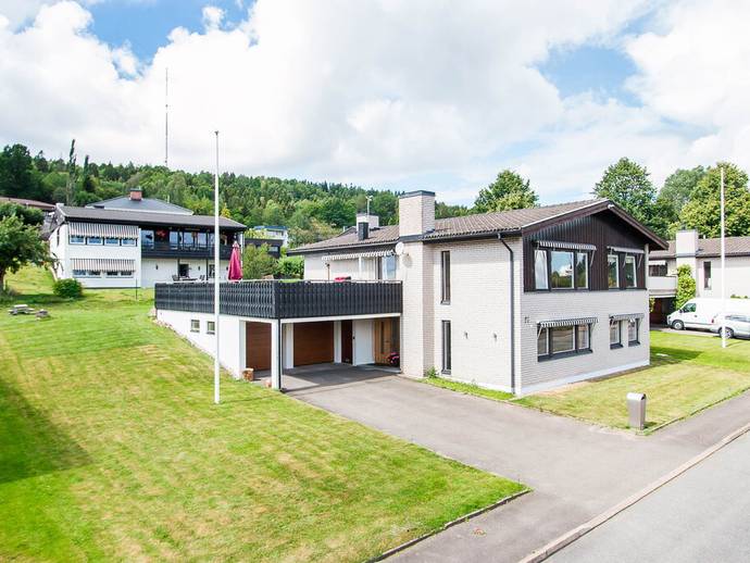 7 rok · 182 m² · Körsbärsvägen 21