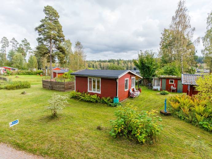 1 rok · 25 m² · Varnum 221, Stuga 17