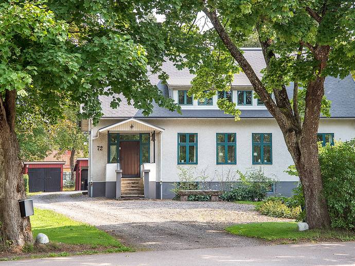 8 rok · 255 m² · Prästvägen 72