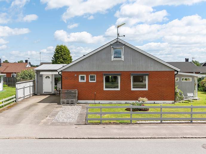 7 rok · 151 m² · Skogslyckevägen 44