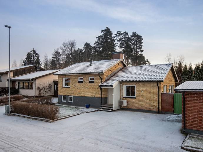 4 rok · 75 m² · Ängebäcksvägen 4
