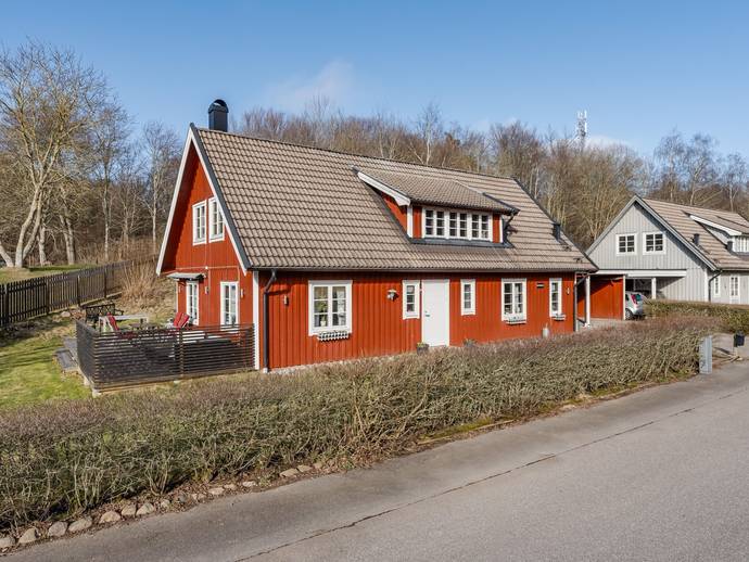 6 rok · 154 m² · Hökvägen 37