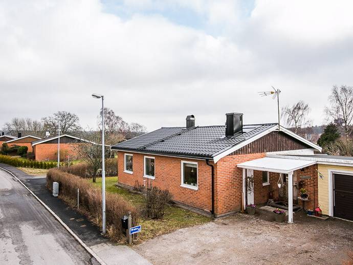 3 rok · 96 m² · Runvägen 4