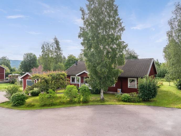 6 rok · 138 m² · Stormorsvägen 9
