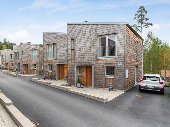 4 rok · 92 m² · Valthornsgatan 12B