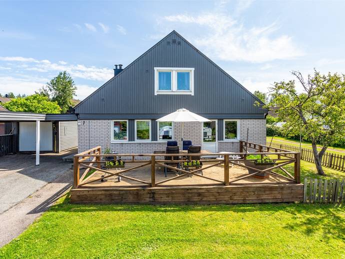 6 rok · 167 m² · Rymdvägen 7