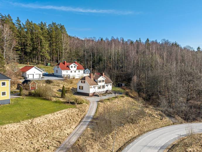 4 rok · 131 m² · Höglundavägen 2