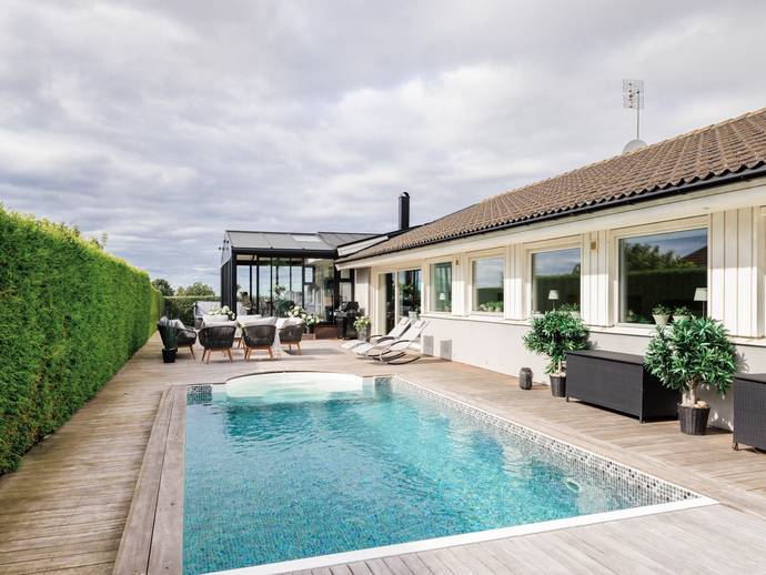 5 rok · 216 m² · Hällstorpsvägen 1