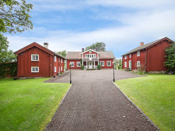8 rok · 230 m² · Vång Sörgården 1