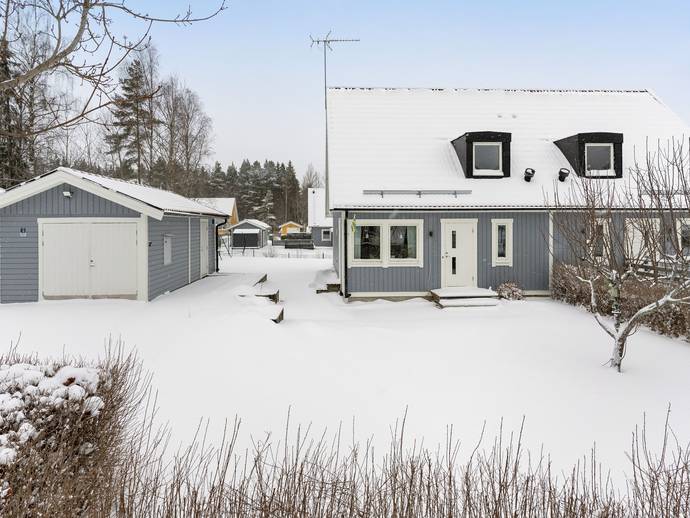 4 rok · 110 m² · Karljohanvägen 8