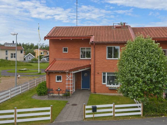 4 rok · 117 m² · Ryttarstigen 16