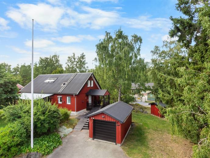 7 rok · 154 m² · Kärrtuvevägen 2