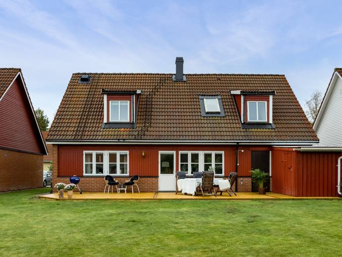 5 rok · 142 m² · Mattsmässvägen 6