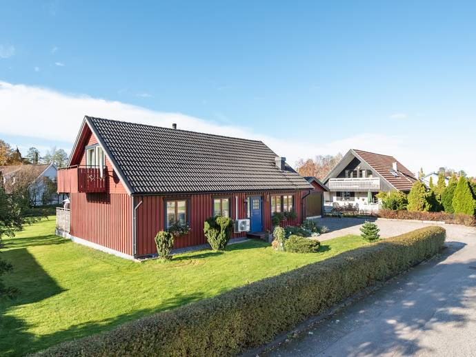 6 rok · 148 m² · Vindarnas väg 22