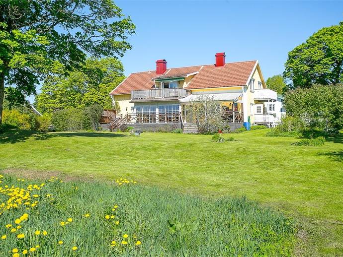 9 rok · 220 m² · Jöransbergs gård 2
