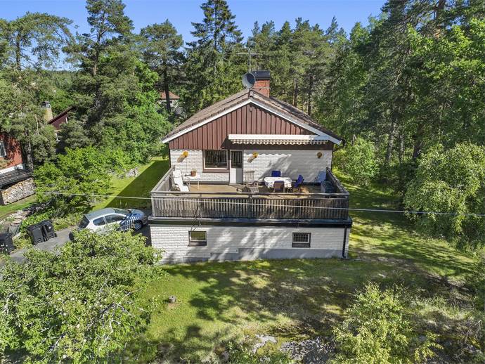 8 rok · 183 m² · Fiskebyvägen 15
