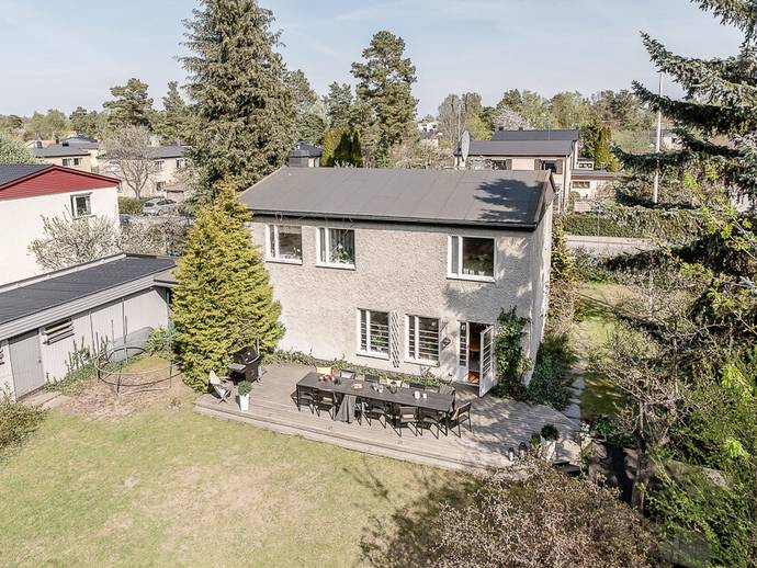 7 rok · 156 m² · Ugglemossvägen 92