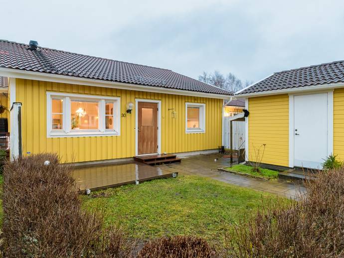 3 rok · 80,5 m² · Trastvägen 30