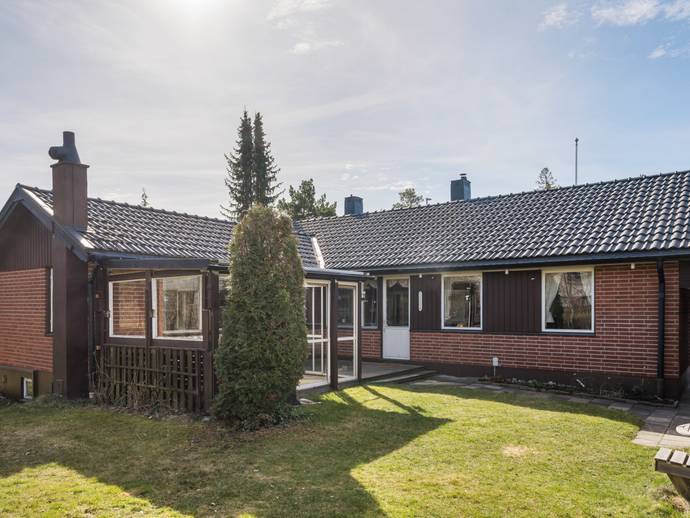 5 rok · 121 m² · Barsbrovägen 13