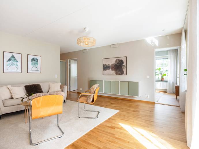 4 rok · 102 m² · Tussmötevägen 134A