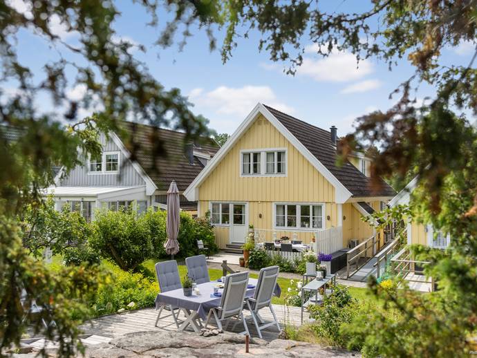 144 m² · Björkhällan 43