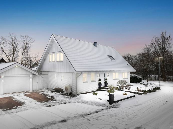 6 rok · 160 m² · Tornfalksvägen 2
