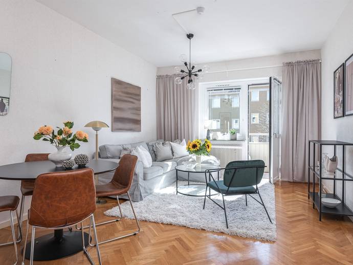 2 rok · 44,6 m² · Hagagatan 46b
