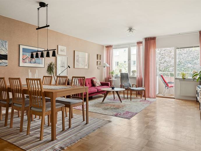 3 rok · 79,5 m² · Annebodavägen 64