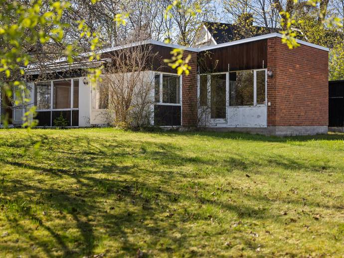 9 rok · 182 m² · Kottlavägen 10