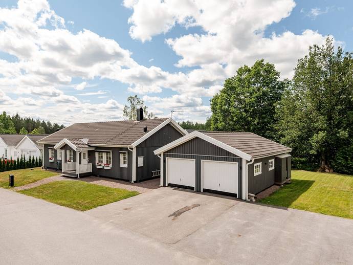 4 rok · 121 m² · Madarvägen 16