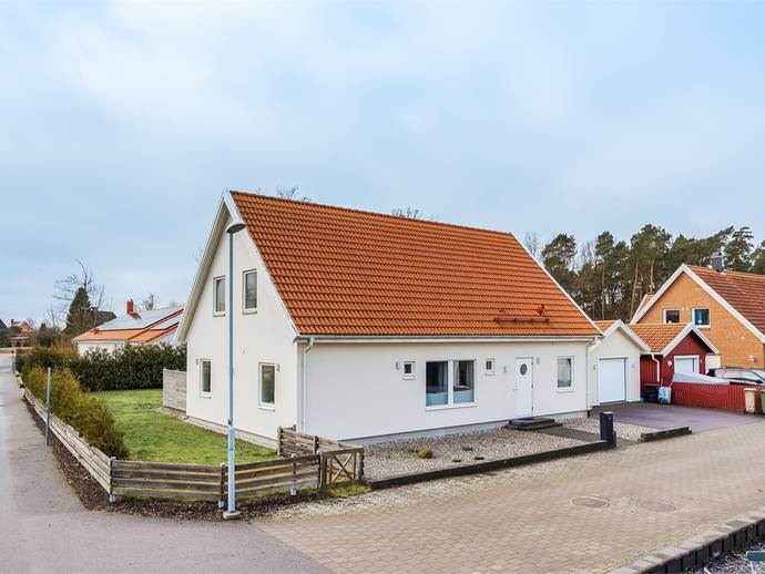 4 rok · 166 m² · Edmonds väg 1