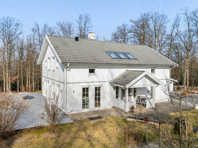 6 rok · 220 m² · Ekbacka