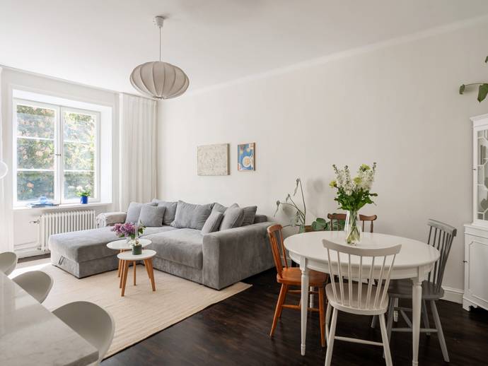 2 rok · 45,5 m² · Rödabergsbrinken 16