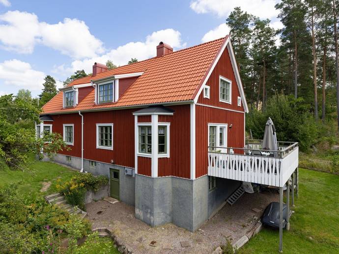 7 rok · 206 m² · Domaregatan 10