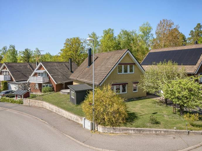 6 rok · 130 m² · Lingonstigen 17