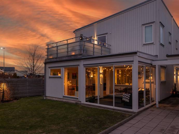 5 rok · 131 m² · Logvägen 65