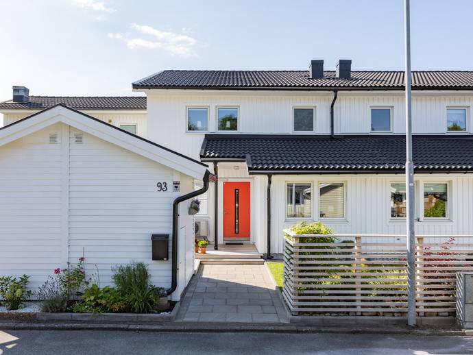6 rok · 135 m² · Briljantvägen 93