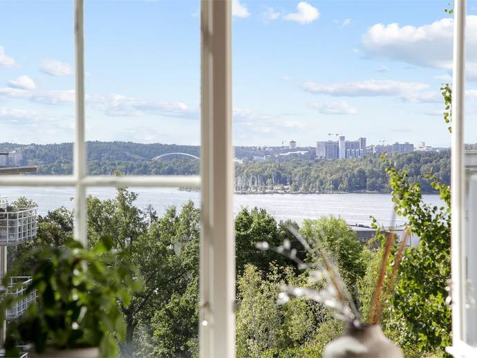 1 rok · 36 m² · Mittvägen 1K, 3tr