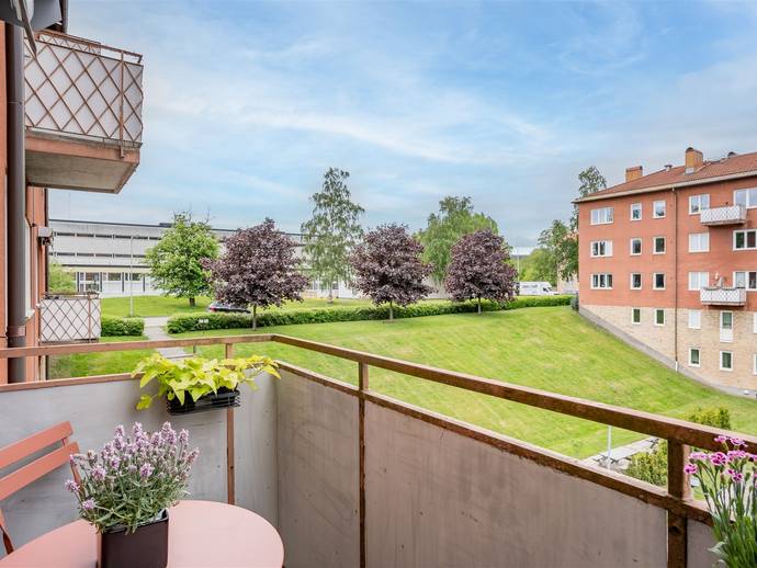 2 rok · 56,5 m² · Hovrättsbacken 12