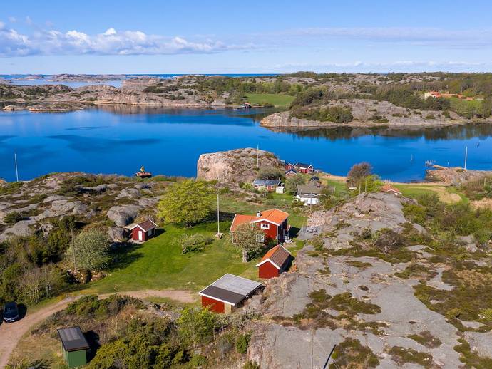 7 rok · 83 m² · Rödhammar 34 (Tanum Lilla Anrås 2:14 & 2:52)