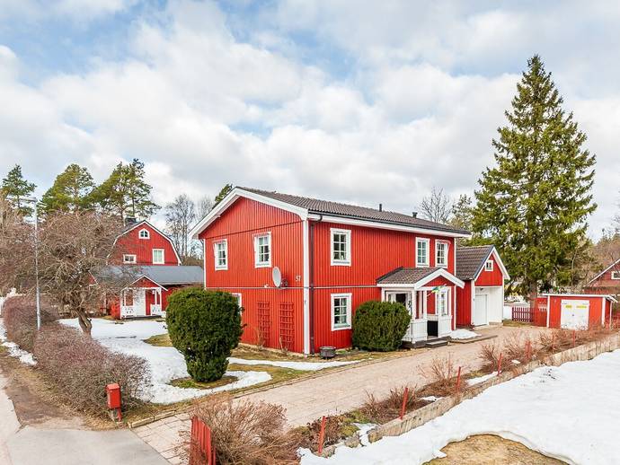 7 rok · 164 m² · Högstavägen 57