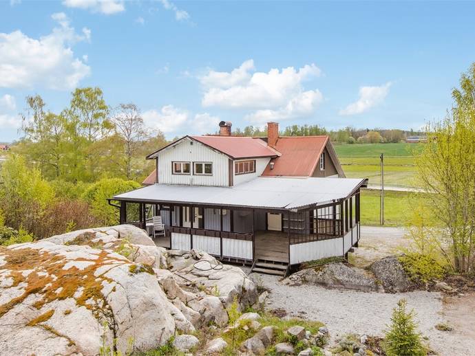 6 rok · 127 m² · Berg 161