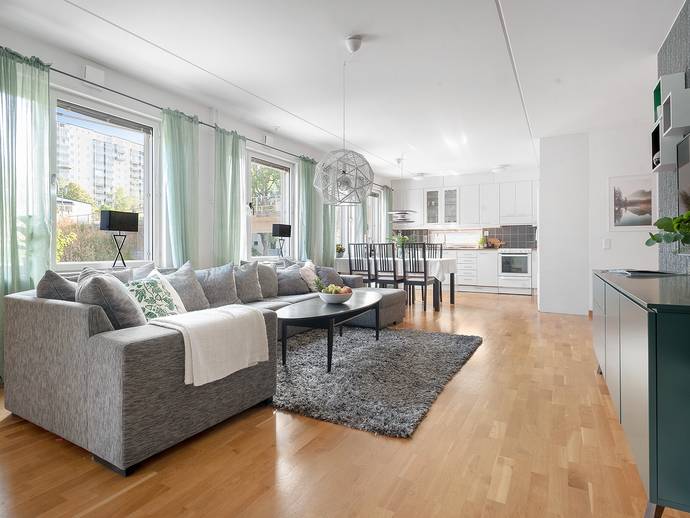4 rok · 94 m² · Ågesta broväg 44, 2 tr